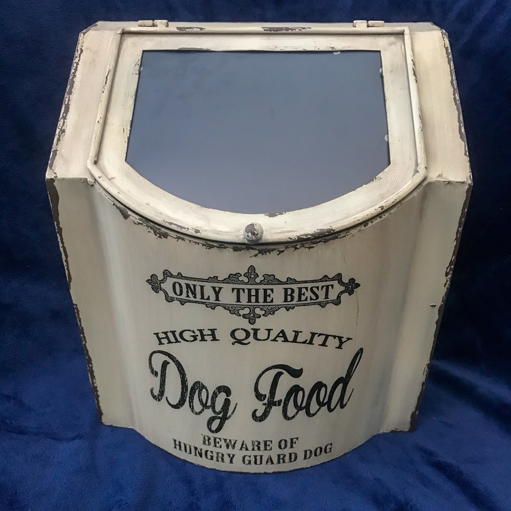 ❌SOLD❌ Farmhouse Dog Food Container